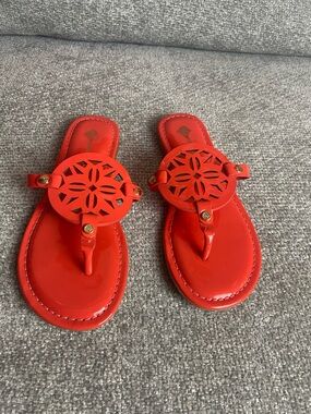 ANTONIO MELANI Red Laser-Cut Toe-Post Sandals